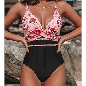 Flower 🌸 Print Crisscross One Piece Swimsuit
